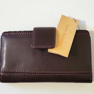 Enzo Angiolini Brown wallet NWT